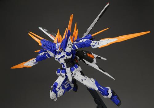高达中那些出现在外传中颜值极高的机体——蓝色异端系列