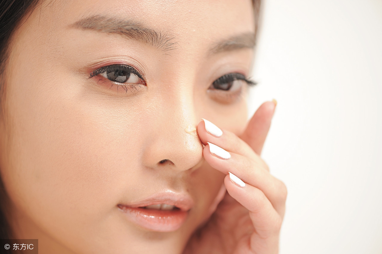 如何去黑头?疏通毛孔告别黑头立变瓷肌美人!