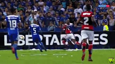 牛！皇马4500万欧签16岁巴西天才解放者杯1V4破门7分钟内进两球