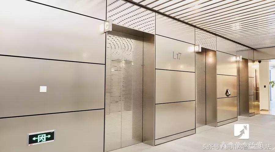 电梯下坠如何防止,电梯下坠时保护自己的最佳动作