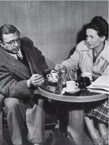 波伏娃女性,波伏娃女学生