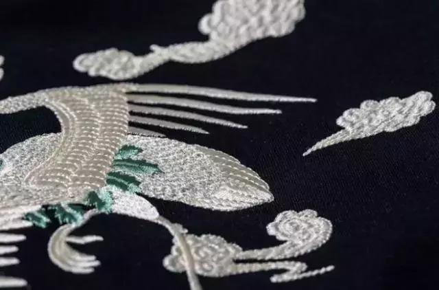 李宁短袖21巴黎时装周限定开箱,李宁巴黎时装周樱花限定版