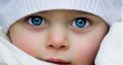 吃什么水果对眼睛恢复视力最好,要想视力好记得常吃这5种水果