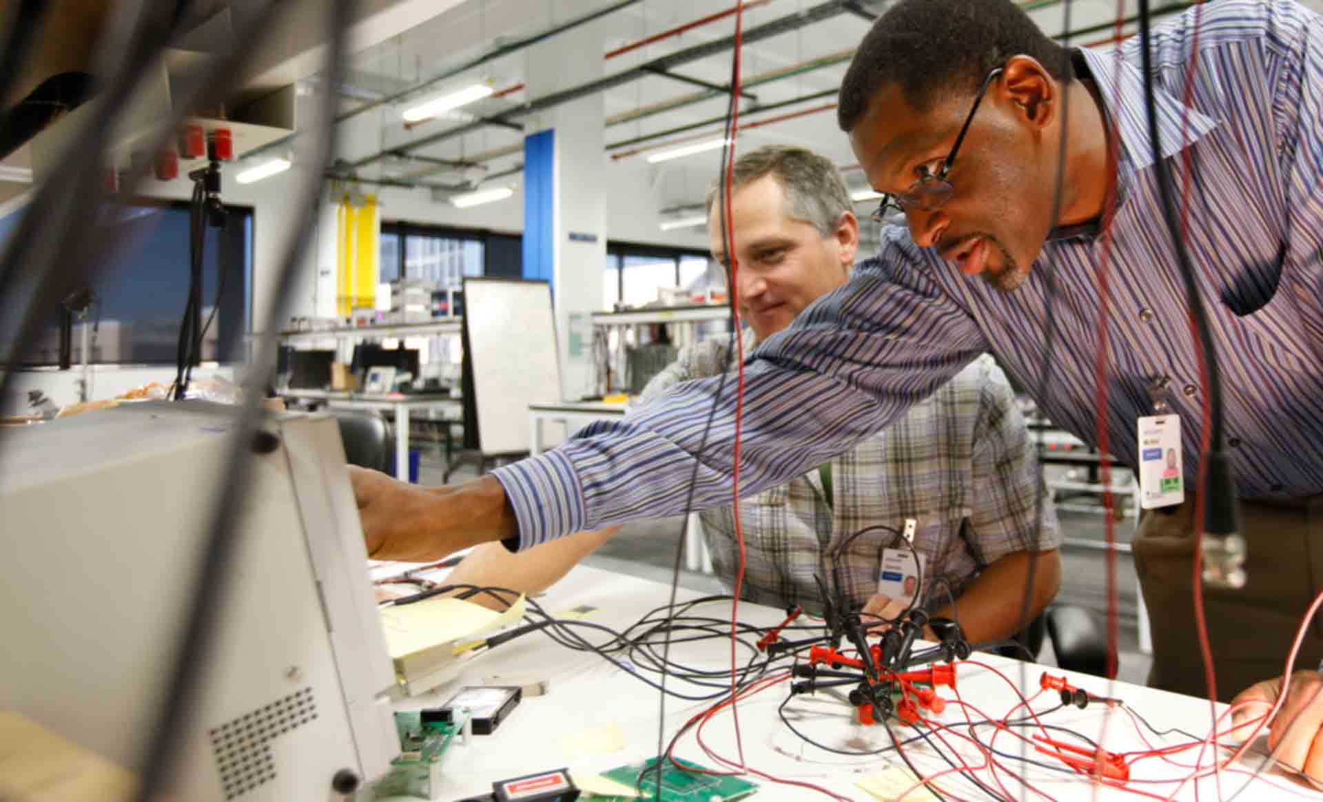 电子器件巨头-德州仪器TexasInstruments的前世今生