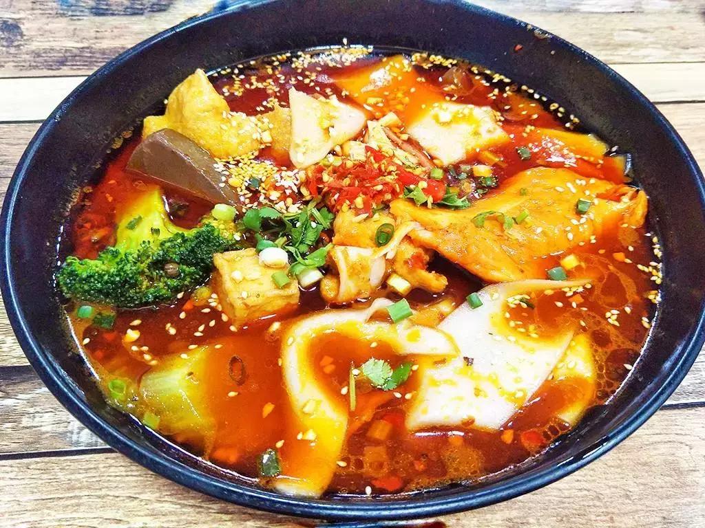 兰州这碗麻辣烫有“毒”，竟让人连汤都喝的不剩一滴！