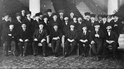 从大帝国变成英法囊中物，这个国家如何靠一个小官重新独立？