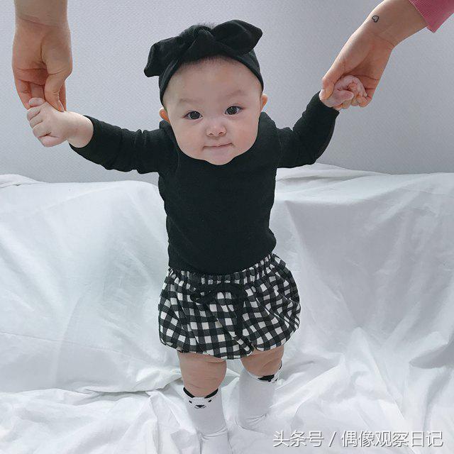 没台词却超抢眼，明星抢着跟她合照！超萌婴儿演员萌翻众人！