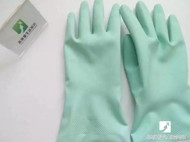 衣服上总粘毛不用胶带教你一招,衣服粘毛不用怕