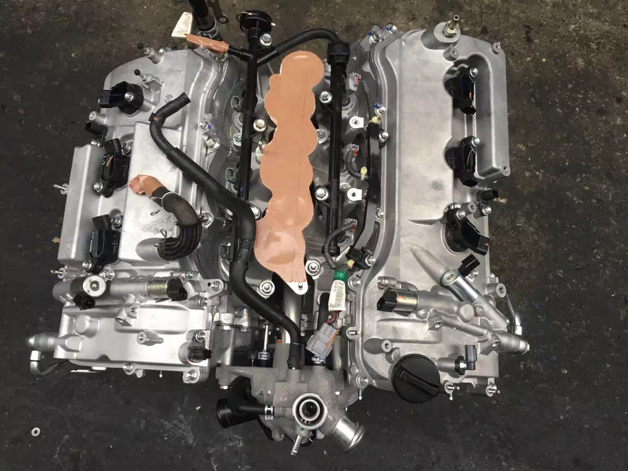 二手拆车件丰田3.0皇冠发动机,09丰田皇冠2.5v6发动机号