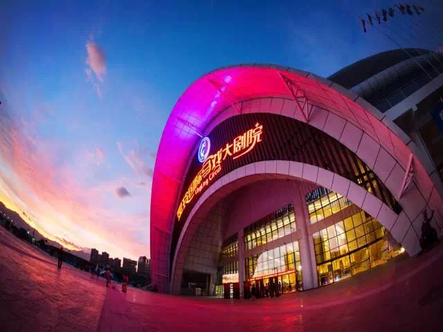 想投食小白虎、赏国际马戏？你有时间，小编有票，周末灵玲走起