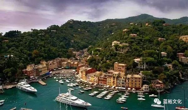 这个穿着靴子的国家竟有这么多特色小镇