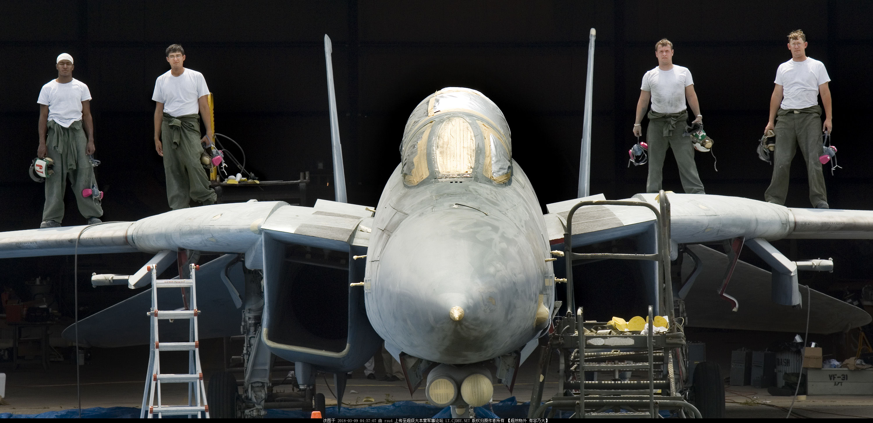 美国舰载机起飞和降落,美国舰载机有什么作战实力