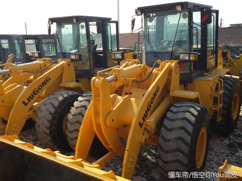 小松装载机380-3变速箱故障,装载机变速箱无力会出现什么现象