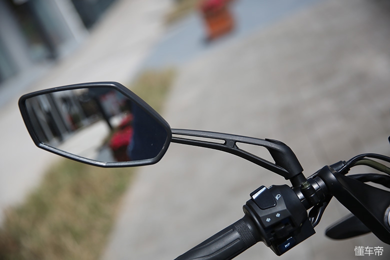 新感觉250单缸极速测试,新感觉250百公里加速实测