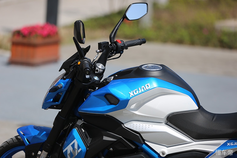 新感觉250单缸极速测试,新感觉250百公里加速实测