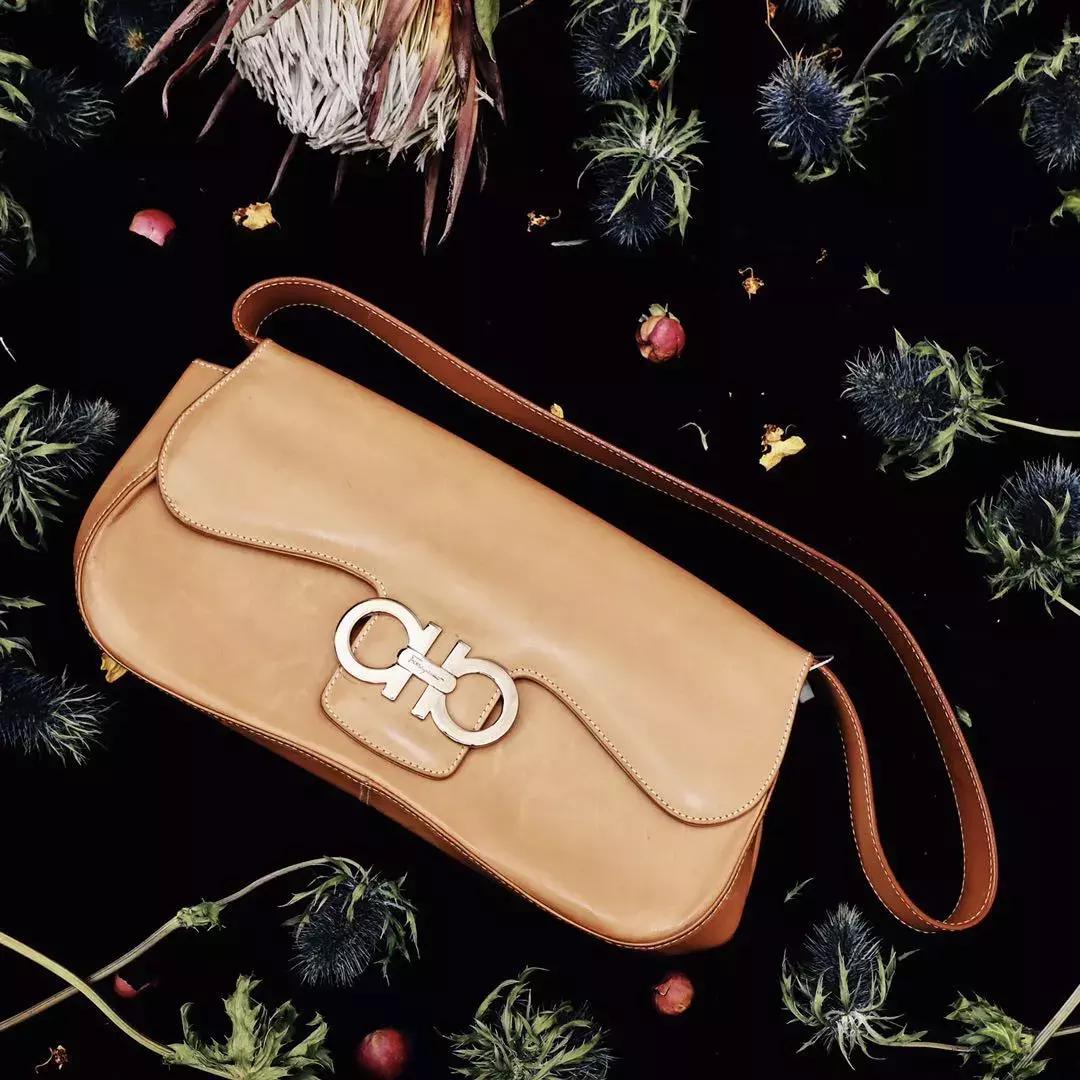 什么方法可以淘到大牌小样,loewe和celine草编包哪个好