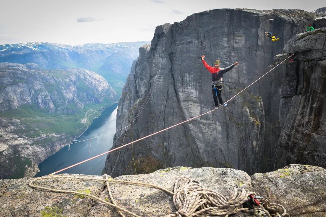 北欧峡湾之国旅游,北欧峡湾风光午夜看太阳