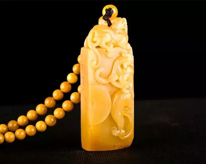 最好的帝王黄的黄龙玉,中国最漂亮的石黄龙玉