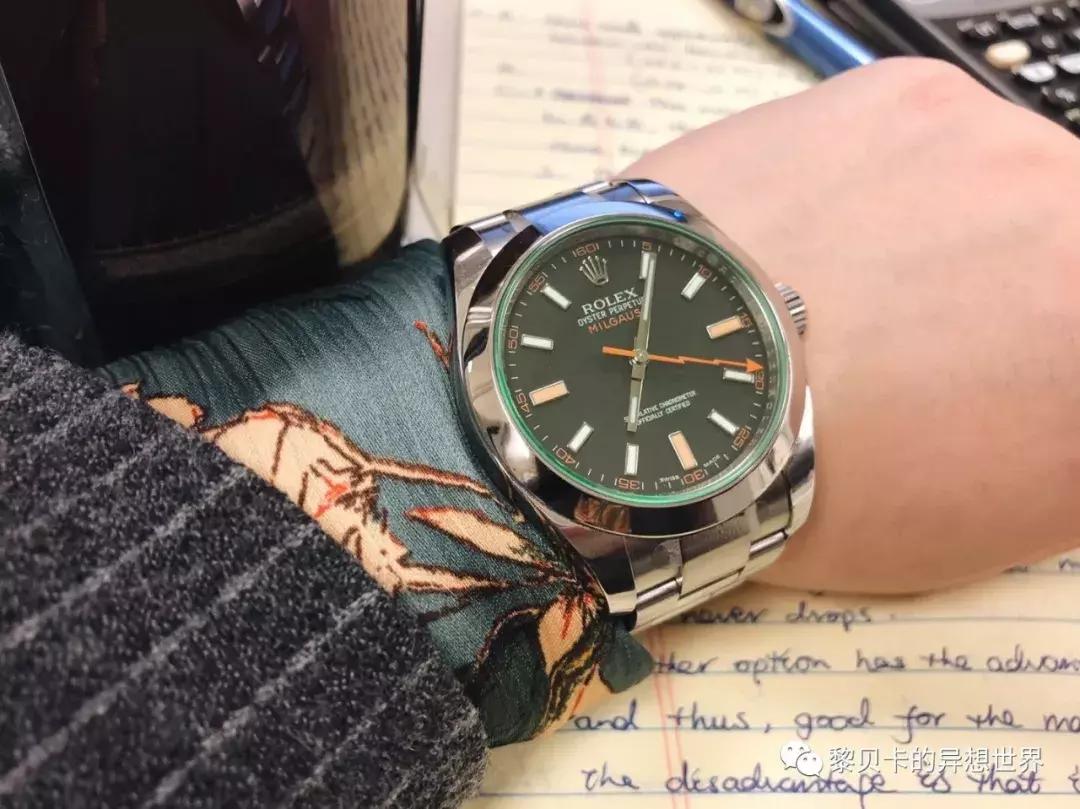 戴表和不戴表的对比照,男生戴表和不戴表有什么区别