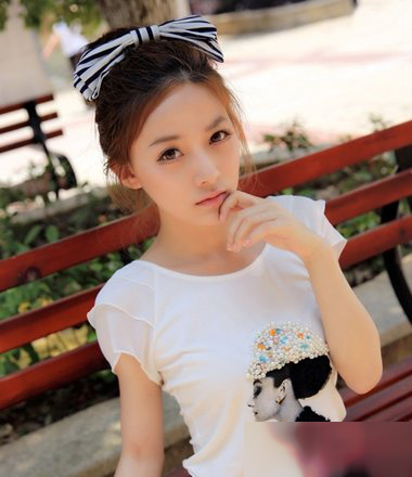 今年最流行的盘头发教程维语,时尚盘头发简单好看的视频