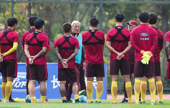 中国杯国足捍卫主场,中国杯国足对冰岛视频