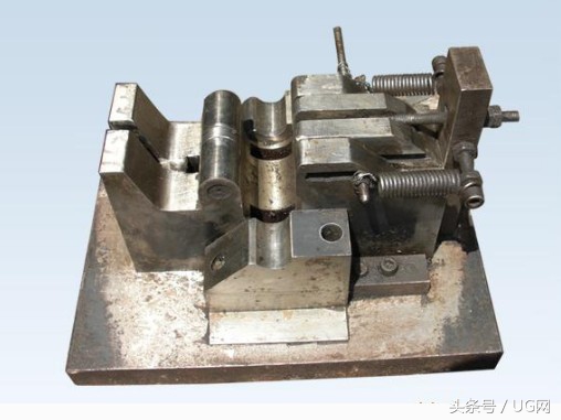 不锈钢冲压模具用什么材料好,五金冲压模具常用的标准件