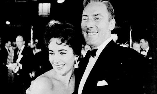 一代艳后赵飞燕的故事,一代艳后的传奇故事