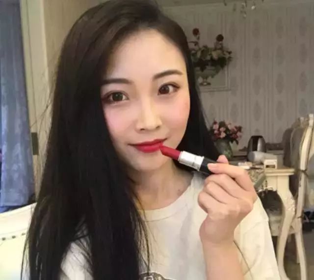 9支mac口红试色rubywoo,mac必买的10支口红