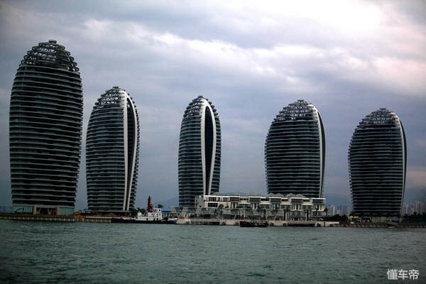 三亚东岛豪华游艇一日游,三亚东岛海鲜