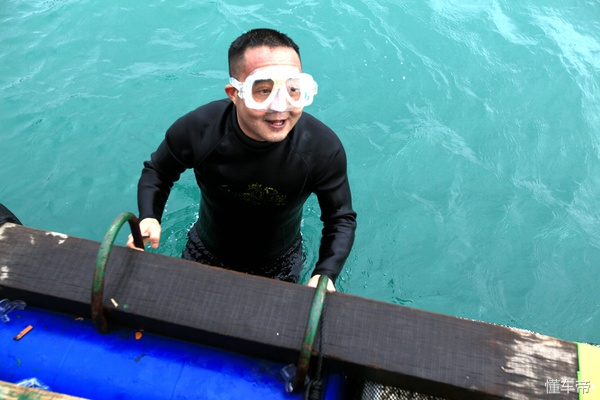 三亚东岛豪华游艇一日游,三亚东岛海鲜