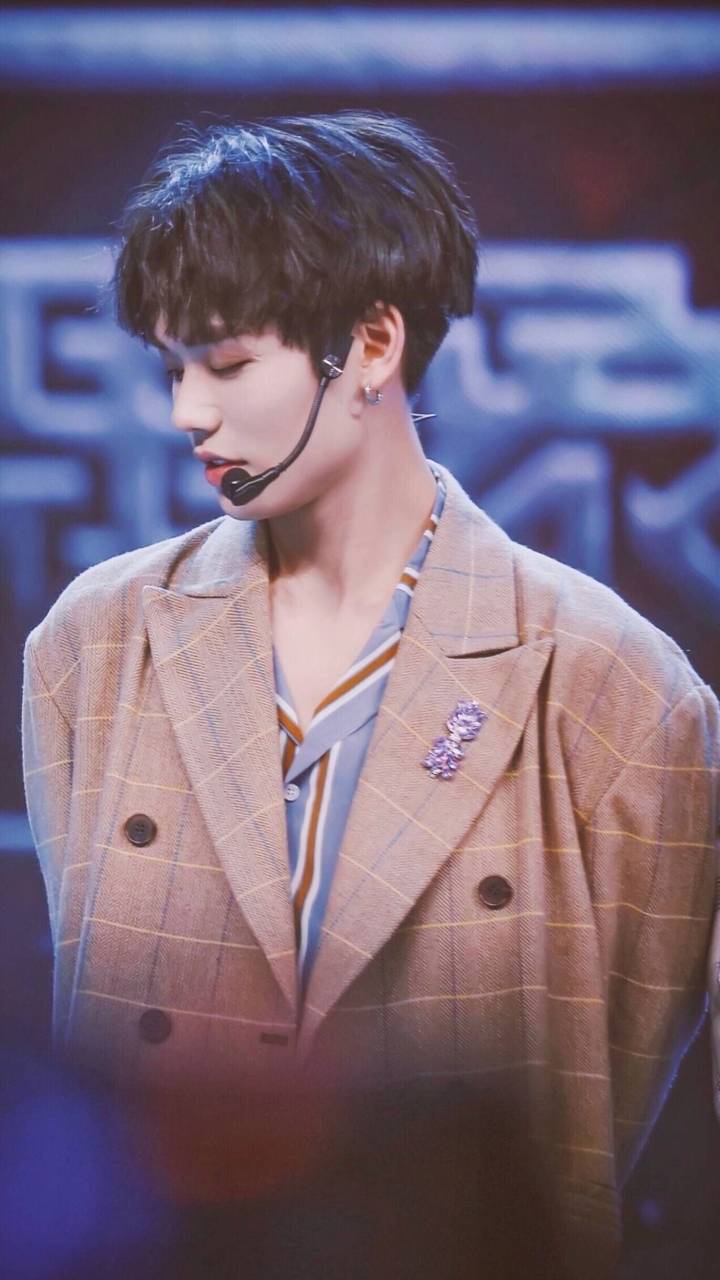 偶像练习生林彦俊完整版视频合集,偶像练习生尤长靖林彦俊主持活动