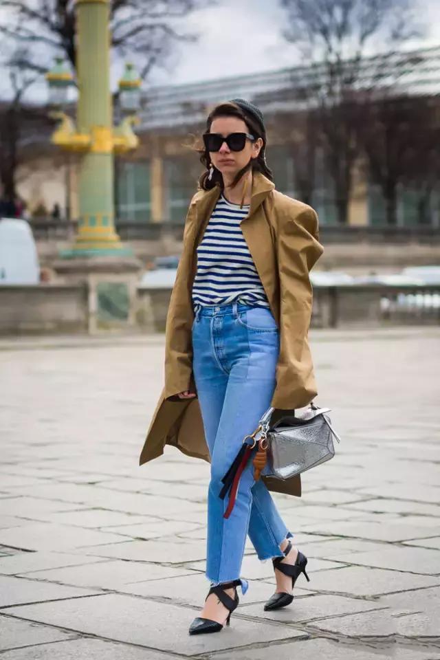 风衣不用多就只买这样一件经典的就可以穿的潮流又时髦了