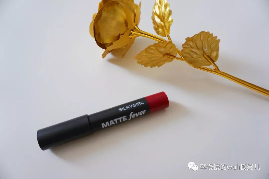 春季彩妆必买清单推荐女生,春季彩妆必买清单推荐