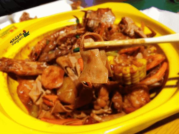 肉蟹煲吃到爽,肉蟹煲米饭真香