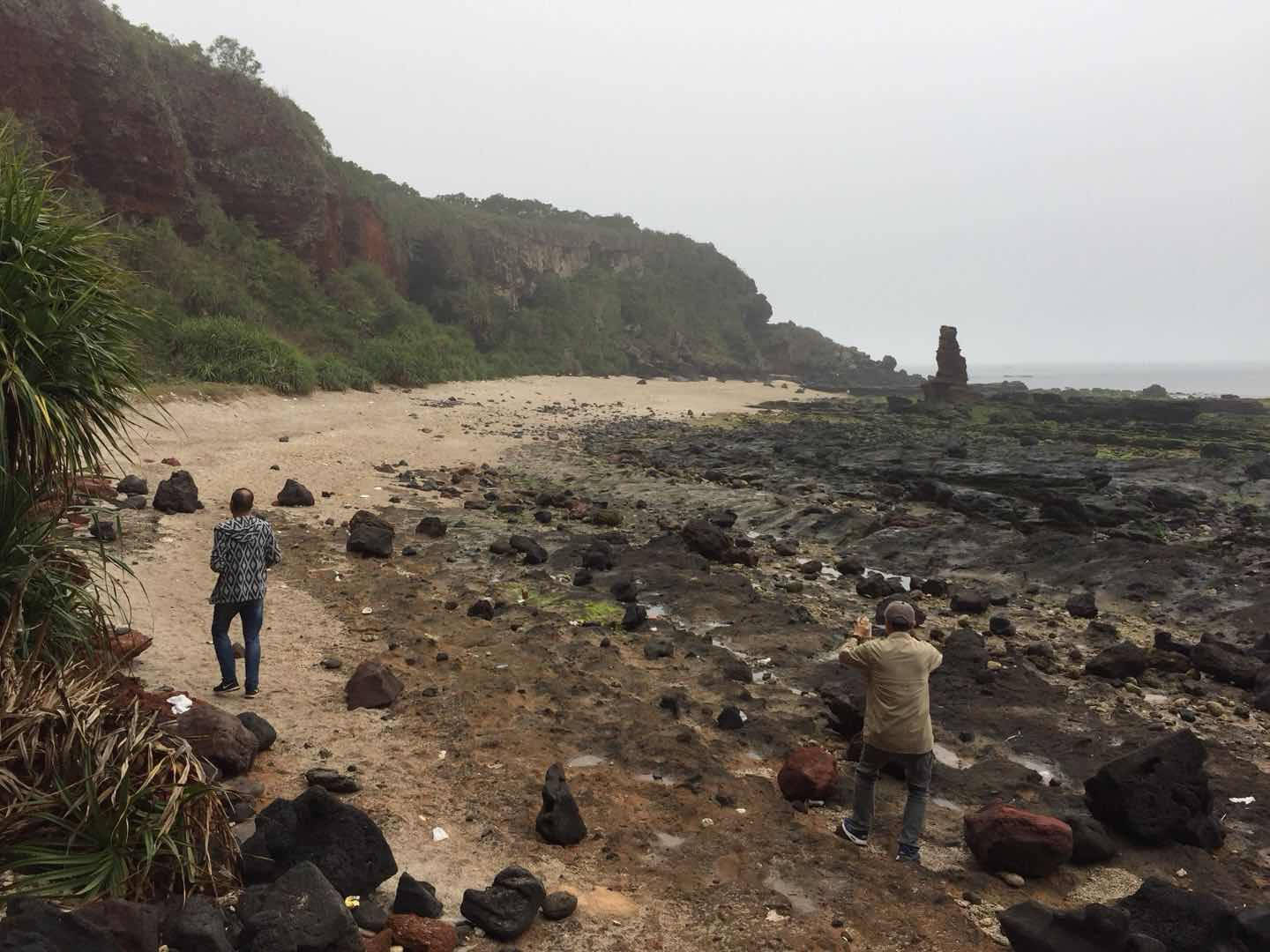 儋州最美海湾古盐田,海南儋州龙门激浪五彩湾