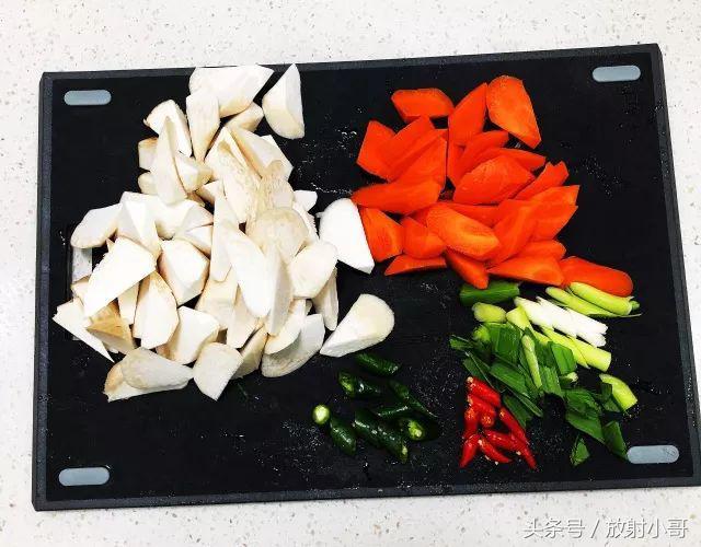 蚝油杏鲍菇不辣不放肉,比肉还香的孜然杏鲍菇