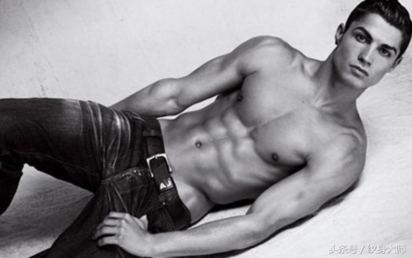 足球运动员c罗的纹身,c罗不纹身的真正原因