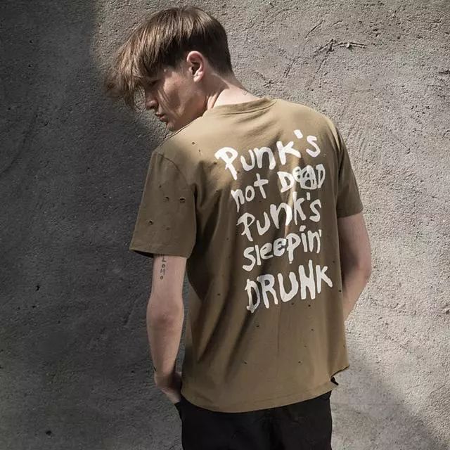 男士宝蓝色衬衫上衣搭配什么裤子,男士上衣怎么穿搭显高