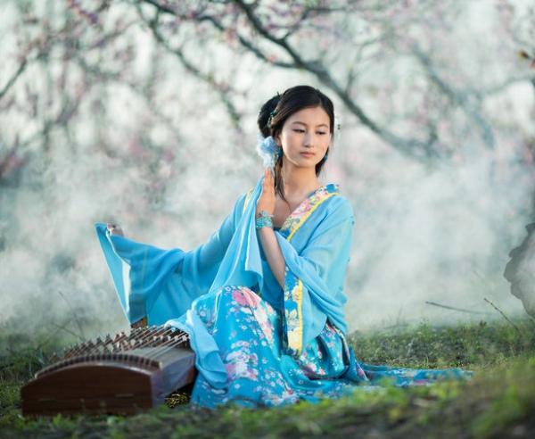 女人桃花运是什么意思,你真的知道桃花运的意思吗