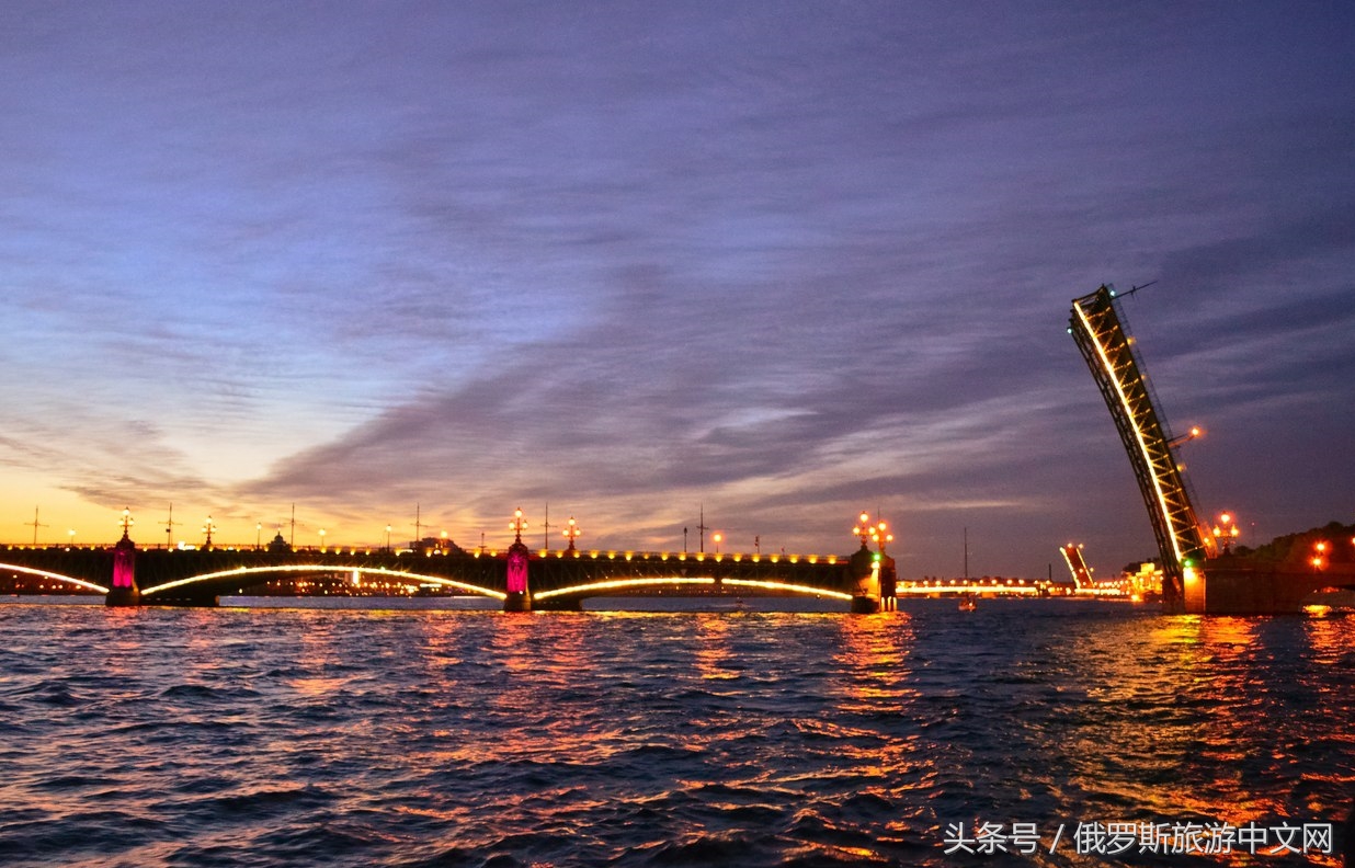 圣彼得堡开桥消息,圣彼得堡涅瓦河大桥开桥