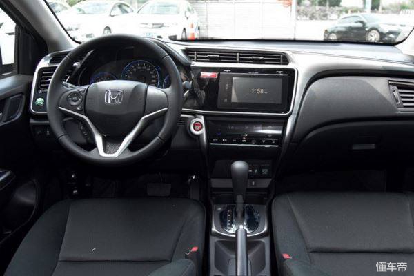 本田锋范1.5自动挡值得买吗,2023年本田锋范自动挡官方指导价
