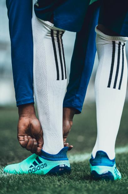 为什么梅西总是穿阿迪达斯的球鞋,托马斯穆勒阿迪达斯