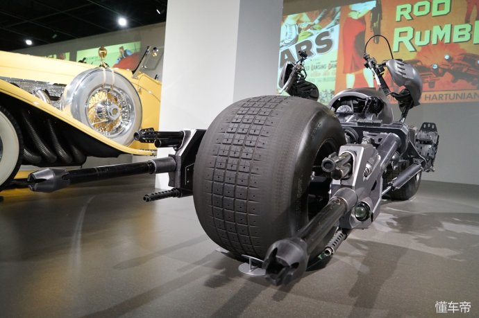 汽车博物馆蝙蝠侠战车,汽车博物馆带你了解蝙蝠侠战车