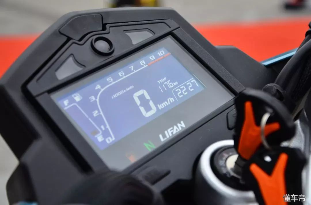 力帆kp250摩托车评测视频,力帆kp250评测视频
