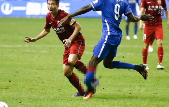 广州恒大塔利斯卡踢鲁能,广州恒大阿兰首球