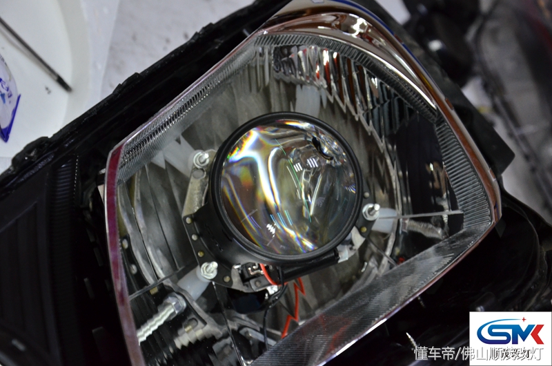 日产nv200小灯为什么常亮,nv200小灯怎么拆