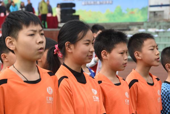 重庆两江新区2024中小学足球联赛,2023两江新区校园足球开幕式