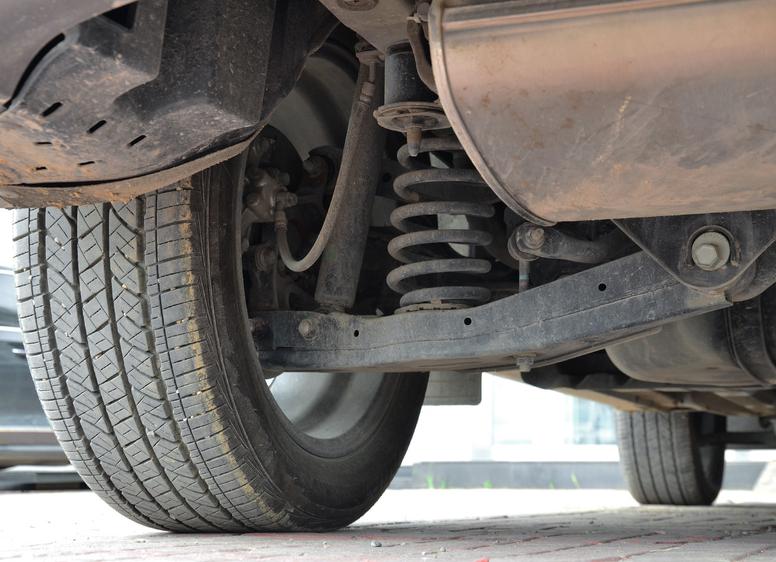 降价最高四驱豪华纯电suv,降价幅度最大的3.0豪华suv