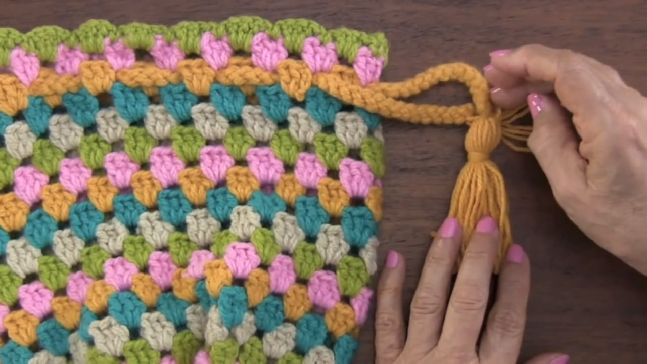 手工钩织包包的教程,40-50岁妈妈包包钩织教程斜挎