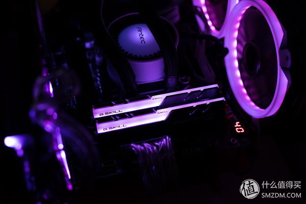 电影头号玩家里的大神都在用开放式主机，你还在用传统电脑？